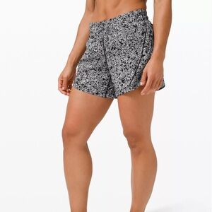 Lululemon Track That Mid-Rise Short 5”
